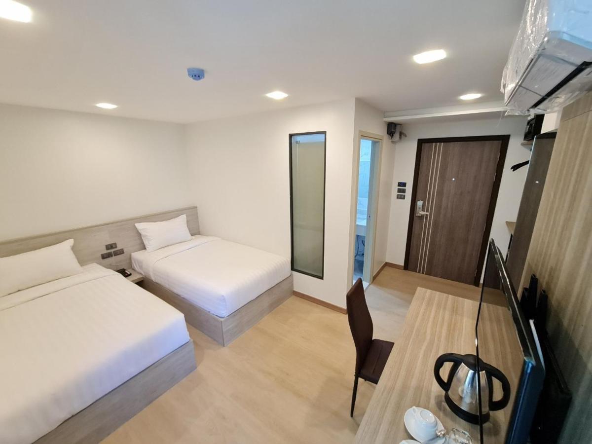 בנגקוק Thana Wisut Hotel מראה חיצוני תמונה