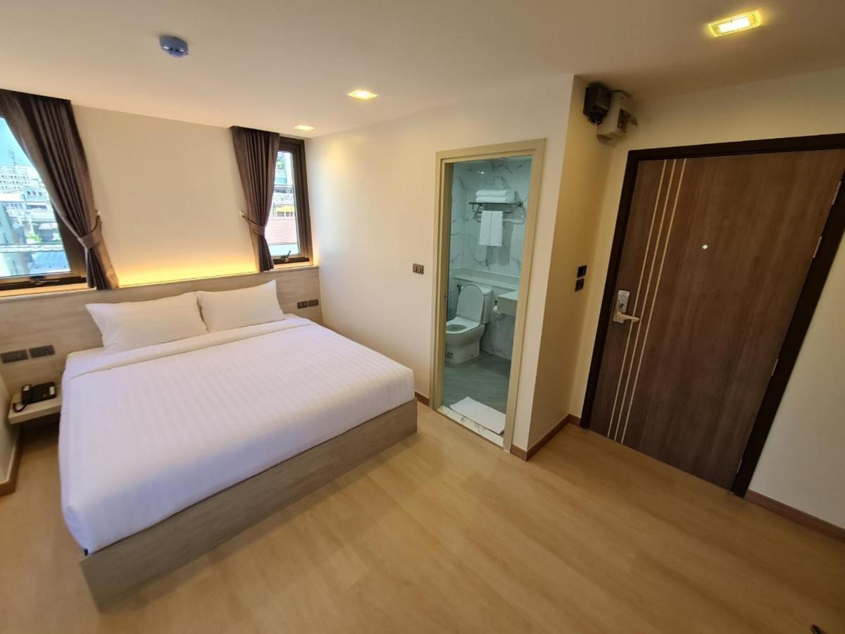 בנגקוק Thana Wisut Hotel מראה חיצוני תמונה