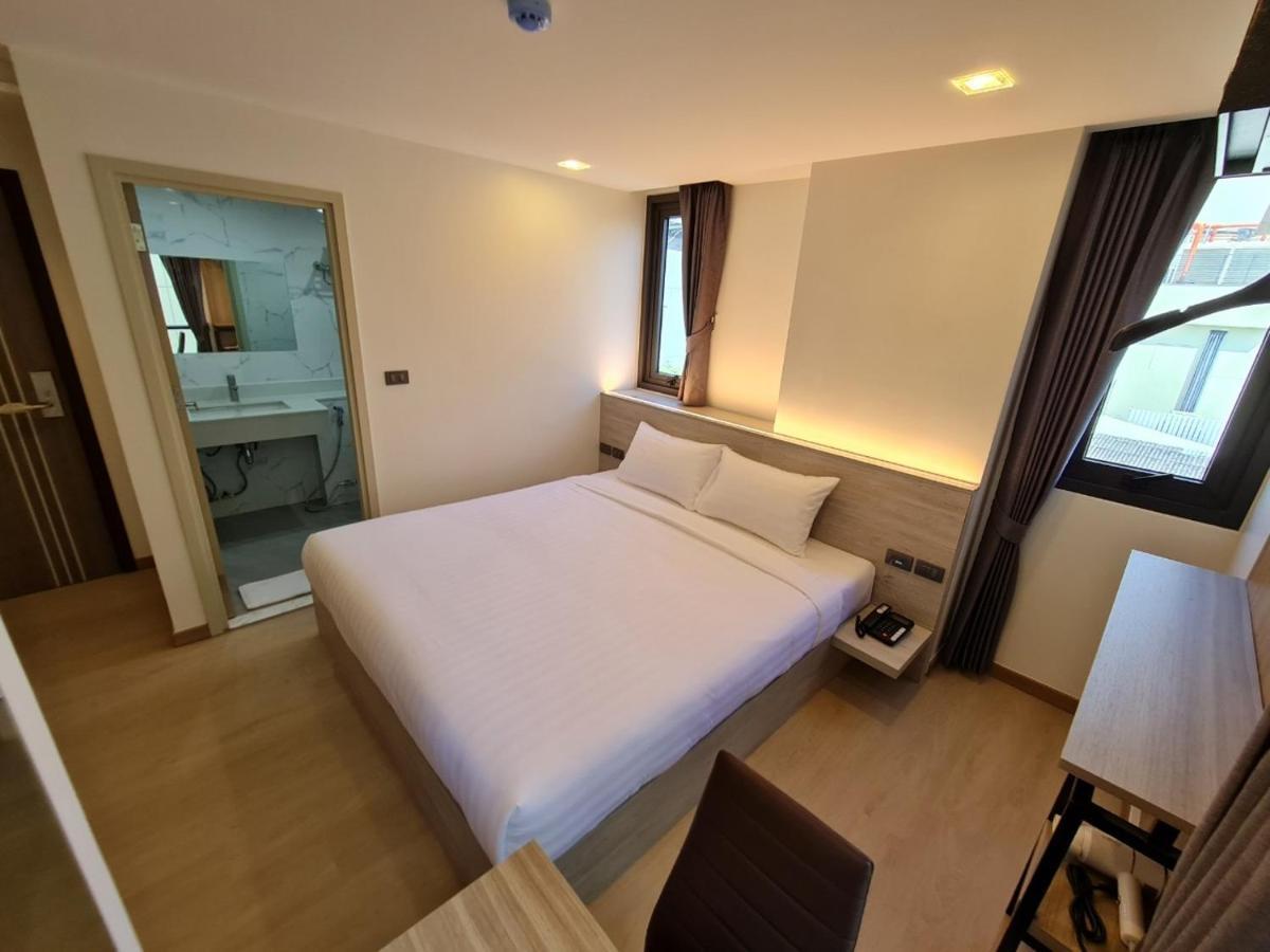 בנגקוק Thana Wisut Hotel מראה חיצוני תמונה