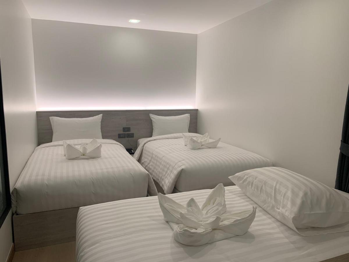 בנגקוק Thana Wisut Hotel מראה חיצוני תמונה
